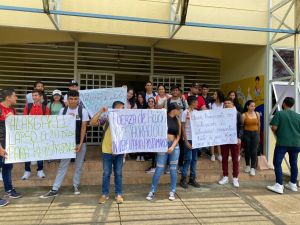La “mano roja” del chavismo amenaza las elecciones estudiantiles de una universidad politécnica en Táchira