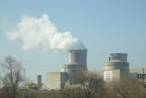 Una gran fisura en un reactor nuclear supone un nuevo revés para la eléctrica estatal francesa