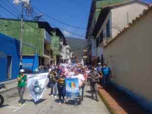 Docentes de Mérida se organizan para seguir protestando por mejoras laborales
