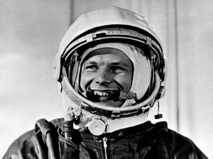 Rusia publicó las primeras fotos del accidente aéreo en el que murió hace 55 años el cosmonauta Yuri Gagarin