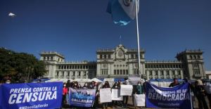 “Amenaza la libertad de expresión”: Organizaciones rechazan persecución contra periodistas en Guatemala