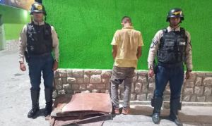 Atraparon a un adolescente profanando tumbas en Cumaná