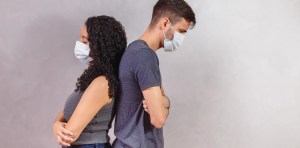 “Me bloqueó”: Una pareja gasta miles de dólares en pruebas médicas porque él dice que es alérgico a ella