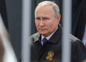 EN VIDEO: Momento en que el presidente de la CPI anuncia orden de captura contra Vladimir Putin