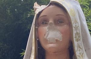 Profanaron la imágen de la Virgen de Coromoto en La Lagunita (Fotos)