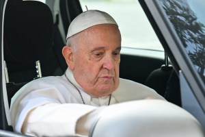 El papa Francisco asegura que los escándalos financieros dañan la credibilidad de la Iglesia