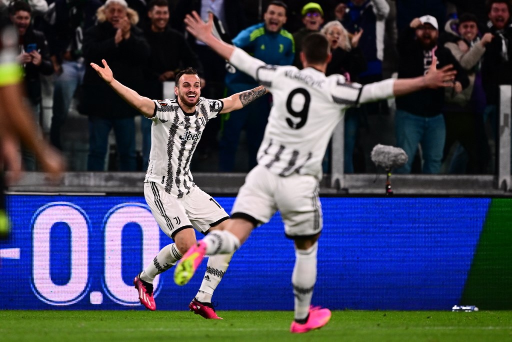 Juventus tomó la delantera tras sudar la gota gorda frente al Sporting