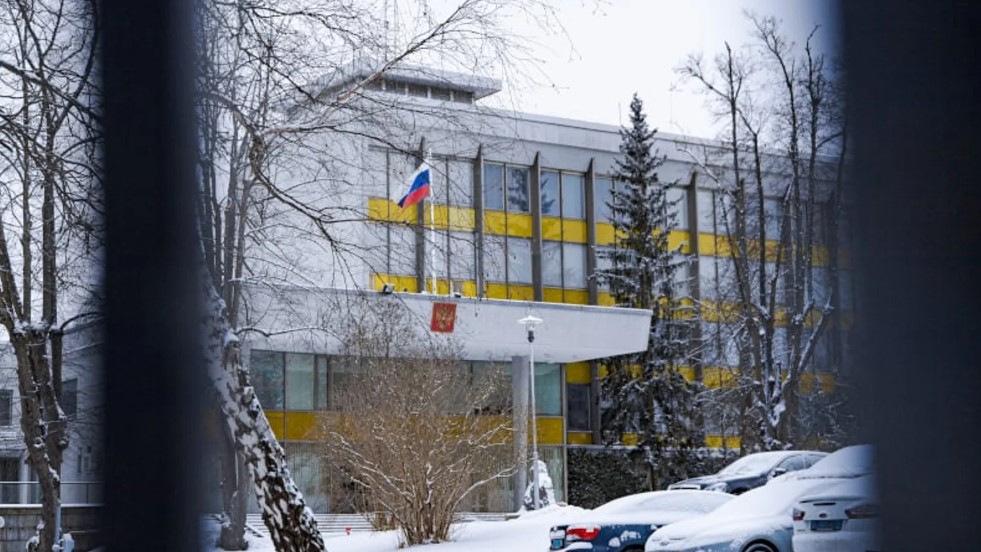 Suecia expulsa a cinco diplomáticos rusos de su embajada en Estocolmo