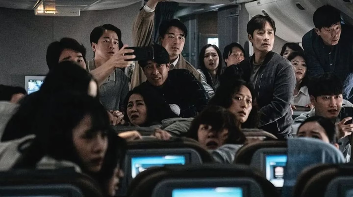 Furor en Netflix: la película coreana de catástrofe aérea con actores de “Parasite” y “El juego del calamar”