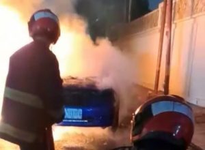 Un cuarto vehículo en 48 horas se incendió en Maracaibo por posible falla con la gasolina