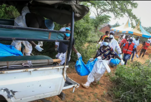 Subió a 47 la cifra de cadáveres recuperados tras ayuno de una secta cristiana en Kenia