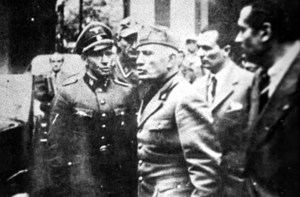 Las desesperadas horas de Mussolini antes de morir: intento de fuga y su final colgado de cabeza junto a su amante