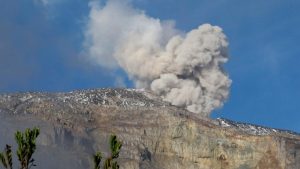 Geólogos detectan “leve incremento” en actividad del volcán Nevado del Ruiz