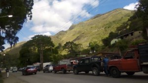 En el pueblo turístico de Caripe en Monagas tienen 10 días que no llega una gota de combustible 