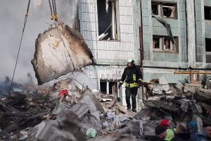 Nuevo bombardeo ruso en Ucrania dejó al menos al menos 12 muertos, entre ellos un bebé