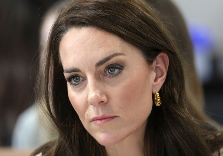 Kate Middleton hid her “planned” abdominal surgery from her loved ones
