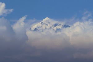 El Everest espera cifra récord de alpinistas durante esta temporada