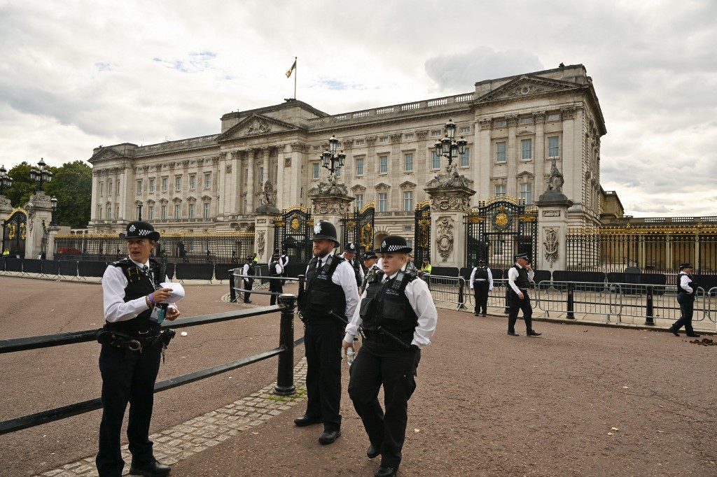 Un hombre intentó entrar a los establos del Palacio de Buckingham