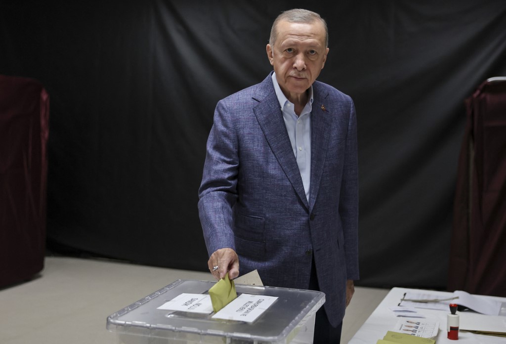 Erdogan no alcanzó la mitad de los votos y se enfrentará a Kilicdaroglu en segunda vuelta