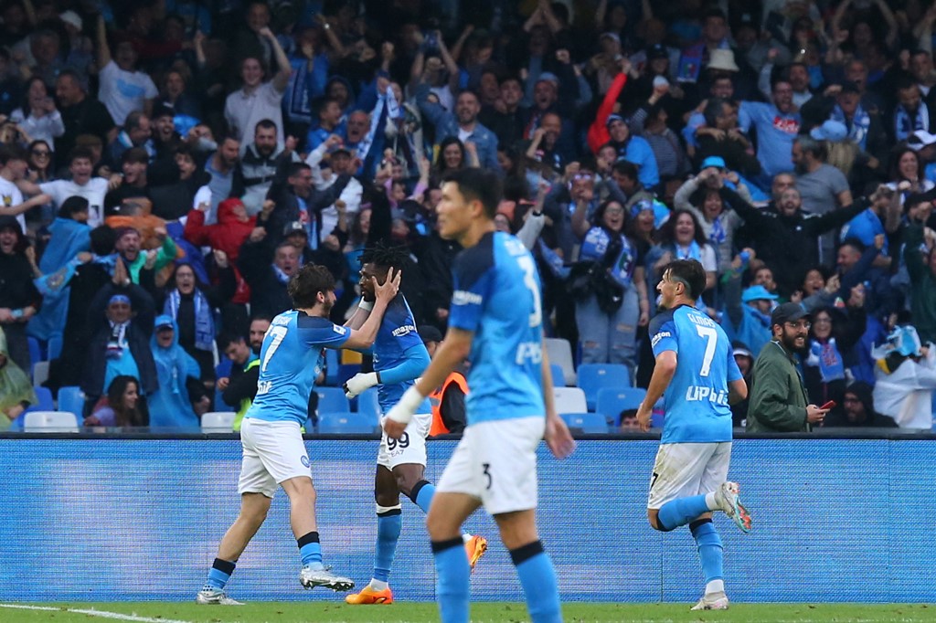 Napoli extendió la fiesta a costa de un Inter que perdió el tercer puesto