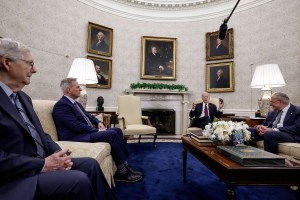 “El default no es una opción”: Lo que dijo Biden tras infructuosa reunión sobre el techo de la deuda