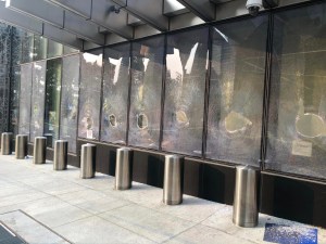 Rompen ventanas del Consulado de Turquía en Nueva York (FOTOS)