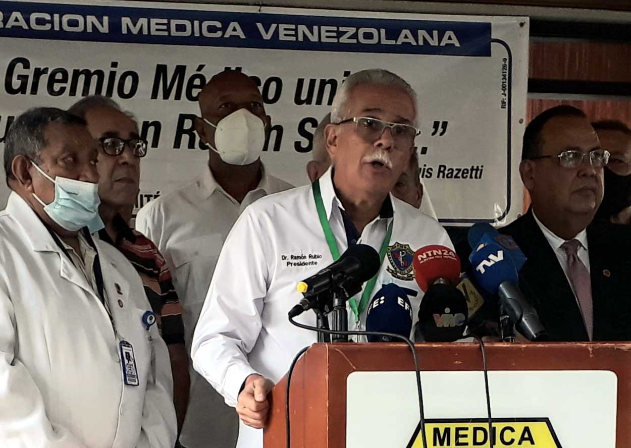 Ministerio de Salud despide a 60 médicos del hospital militar de Maracay (Video)