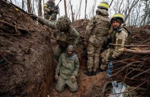 Ucrania recupera los cuerpos de 44 soldados caídos en la guerra