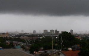 Fuertes lluvias afectaron al menos 10 casas en Maracaibo