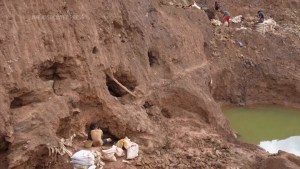 AP PHOTOS: A proliferation of gold mines in Venezuela offers grueling, dangerous work