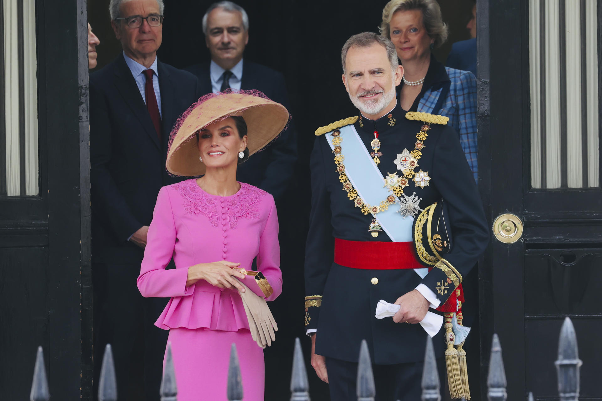 Diseñadora venezolana Carolina Herrera vistió a la reina Letizia de España para la coronación de Carlos III
