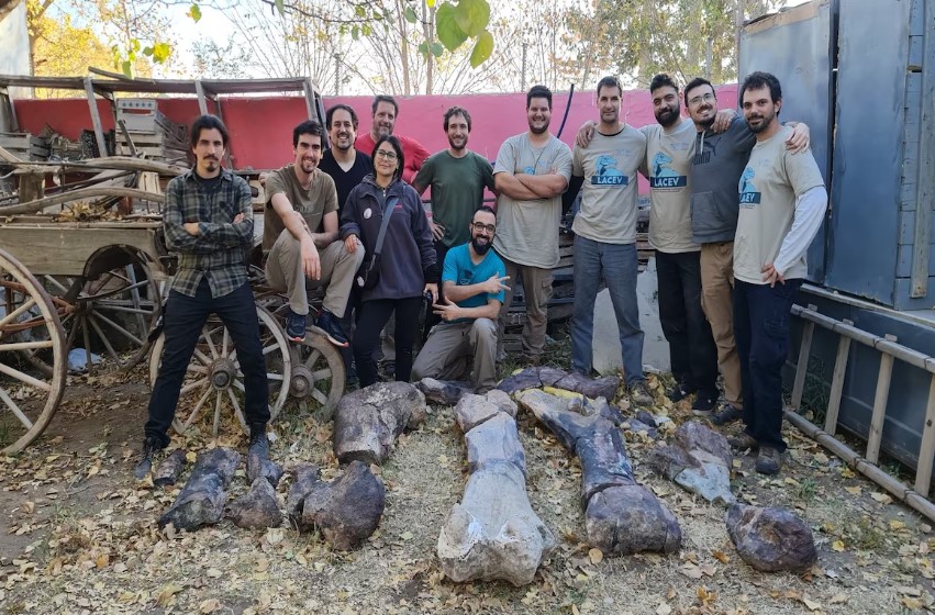 Hallan en río Negro un nuevo dinosaurio herbívoro gigante con huesos de más de 100 kilos