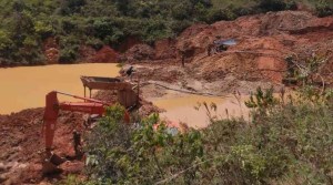 Detienen a 18 personas por minería ilegal en el noroeste de Colombia
