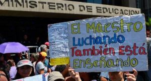 Federación Venezolana de Maestros: El régimen se burla de la clase trabajadora (Comunicado)