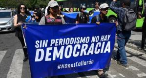 Libertad de prensa es criminalizada en Guatemala, denuncian periodistas