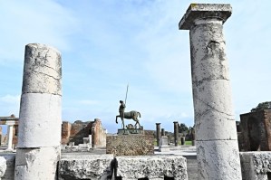 Pompeya: Arqueólogos descubren los esqueletos de dos hombres muertos en la erupción del Vesubio