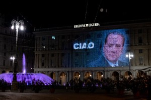 La despedida de los cinco hijos de Berlusconi: “Gracias por la vida, gracias por el amor”