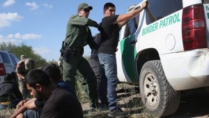 Qué pasará con quienes estimulen la inmigración ilegal a EEUU tras nueva decisión de la Corte Suprema