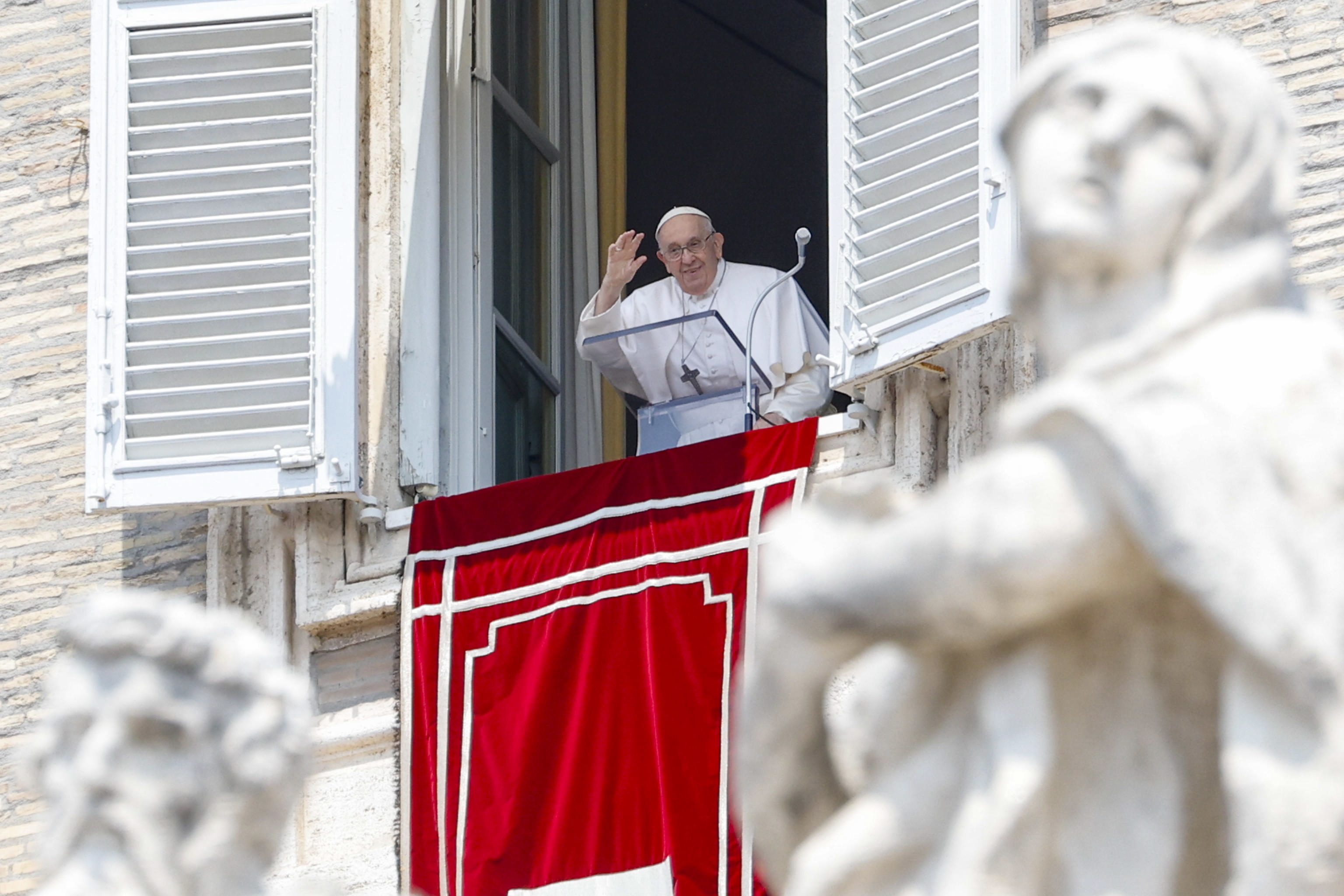 El papa Francisco urge a declarar un “cese al fuego” entre Israel y Palestina