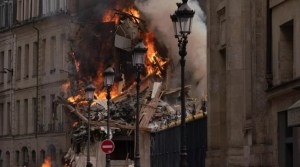 Al menos 16 heridos tras explosión de gas que provocó colapso parcial de edificio en el centro de París (VIDEOS)