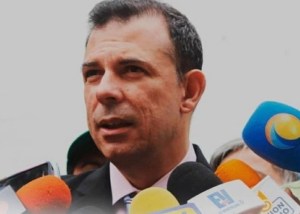 Roberto Enríquez advierte que en octubre se cumplen 6 años desde que Venezuela entro en default