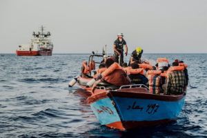 Continua la crisis en los mares: Se perdieron cincuenta migrantes llegando a España y hay gran un misterio sobre su búsqueda