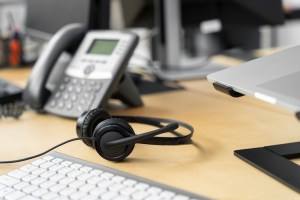 Muerte en el call center: Siguieron contestando llamadas por tres horas junto al cadáver de una compañera