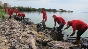 Sin exponer datos, Pdvsa se acordó de sanear el desastre que causó en el lago de Maracaibo