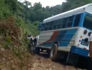 Táchira: Intransitable está la vía entre San Vicente de Revancha y Río Chiquito por el lodo