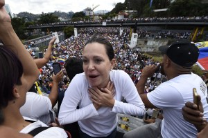 María Corina Machado pidió a los chavistas engañados unirse a su causa sin miedo a Maduro (VIDEO)
