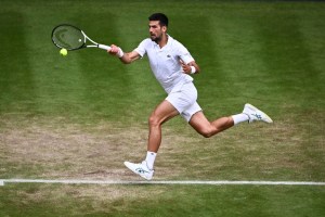 Djokovic igualó un récord de Federer tras meterse en semifinales de Wimbledon