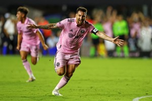 Un Messi de película dio la victoria al Inter de Miami con su primer gol al último minuto (VIDEO)