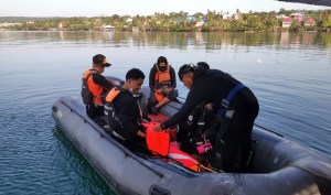 Al menos 15 muertos y más de 30 supervivientes en un naufragio en Indonesia