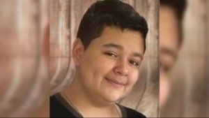 La historia del joven que hallaron en Texas tras ocho años desaparecido: aún cree que es un niño